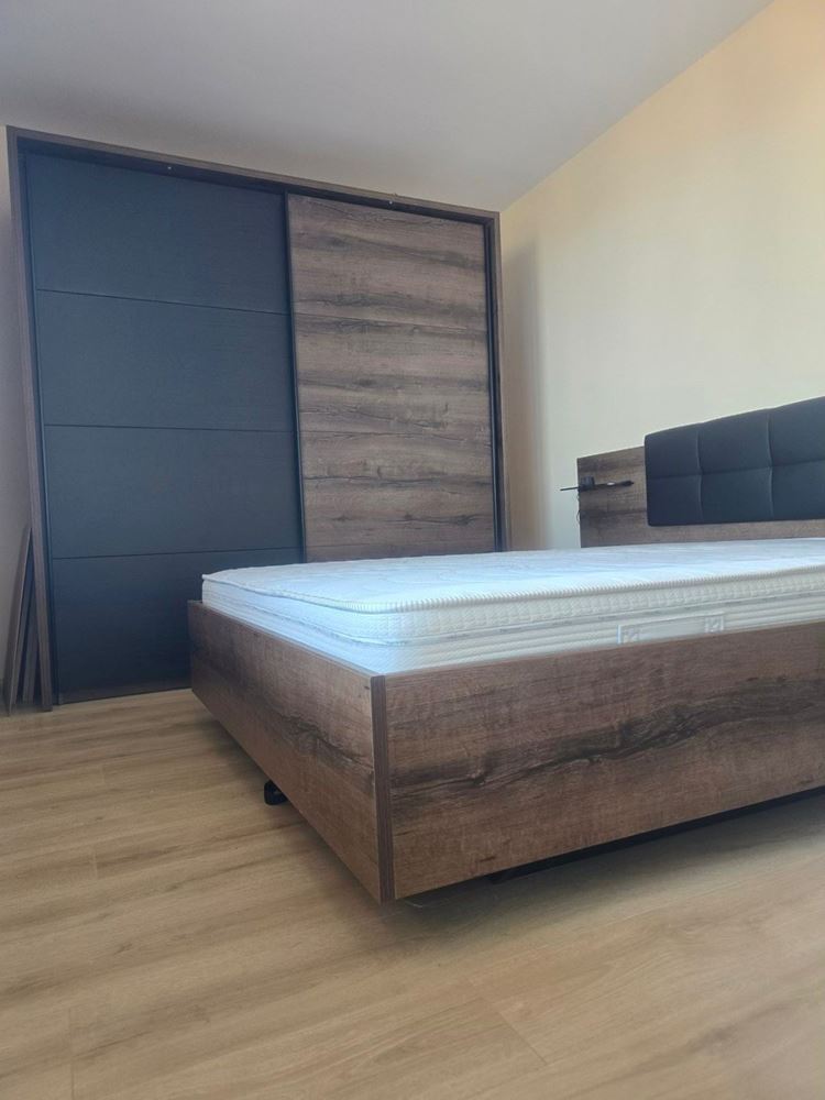 Geräumige 3-Zimmer-Wohnung mit teilweisem Meerblick – ausgezeichnete Lage nahe dem Zentrum und dem Strand