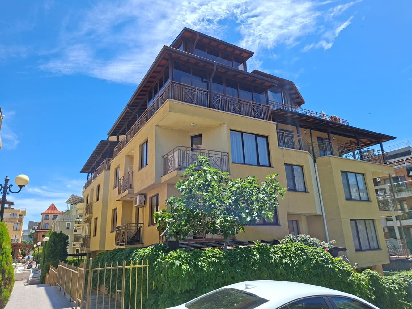 Geräumige 2-Zimmer-Wohnung in Sveti Vlas ohne Wartungsgebühr – ausgezeichnete Lage, schöne Immobilie am Meer