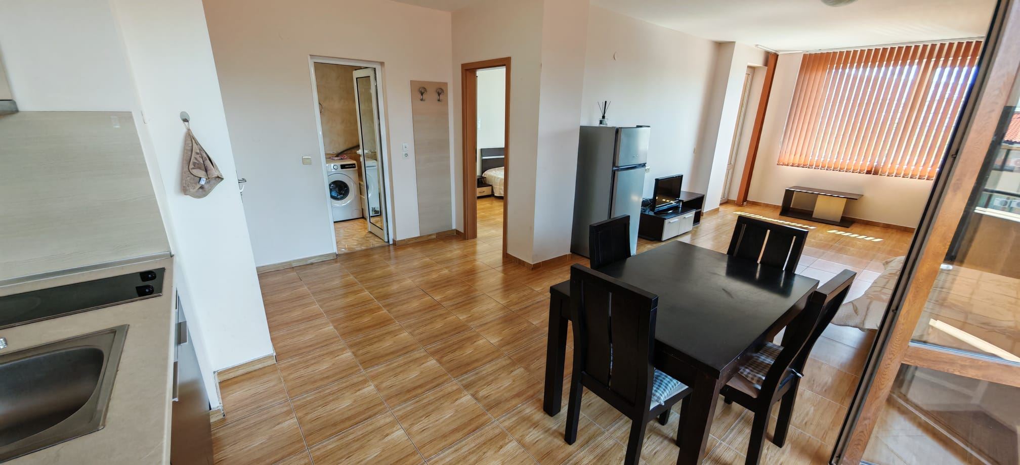 Möblierte Zweizimmerwohnung mit teilweisem Meerblick und ausgezeichneter Infrastruktur