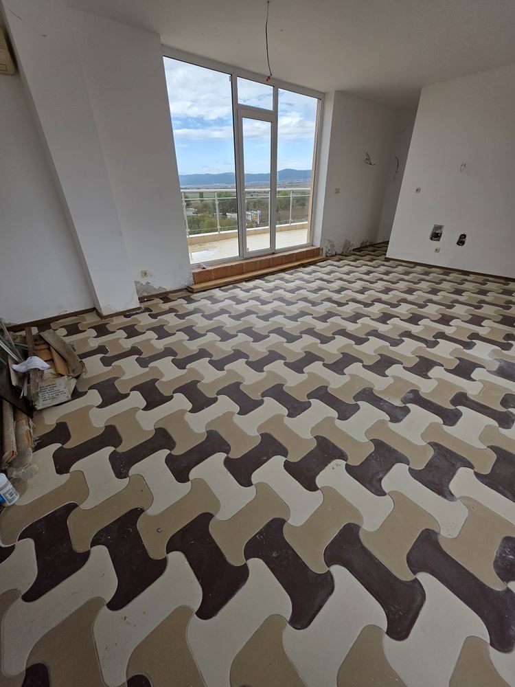 3-Zimmer-Wohnung mit riesiger Terrasse 500 m vom Strand in Sonnenstrand entfernt – 148 m² und hervorragendes Potenzial