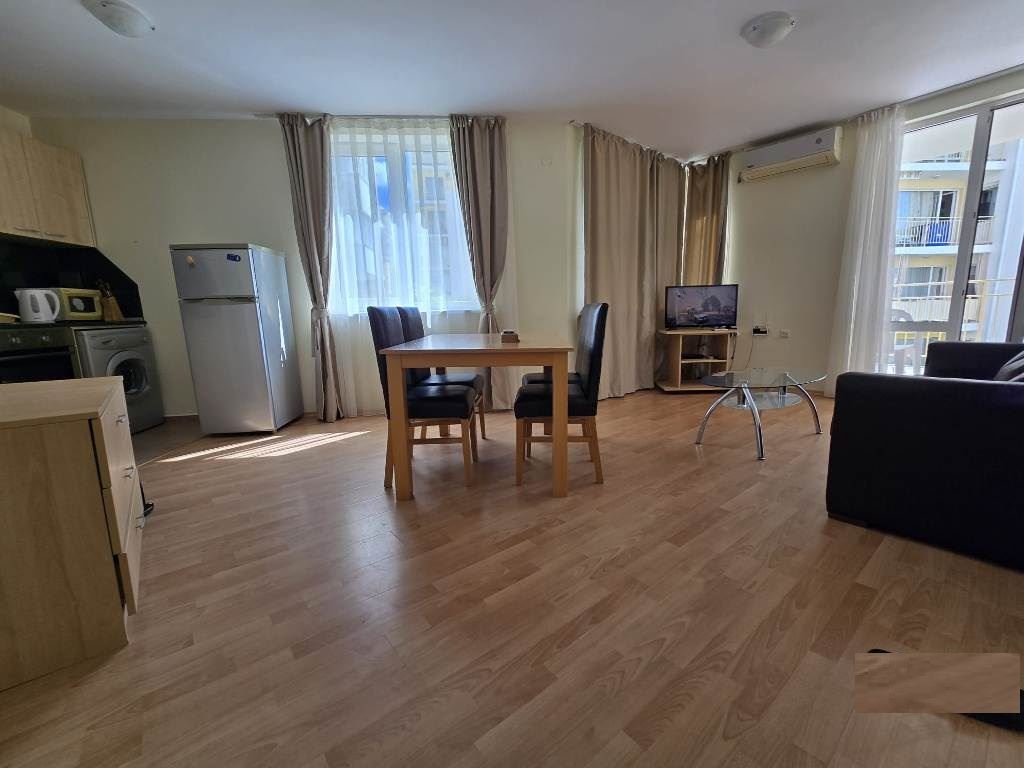 3-Zimmer-Wohnung in einer Wohnanlage mit umfangreicher Infrastruktur in Sveti Vlas