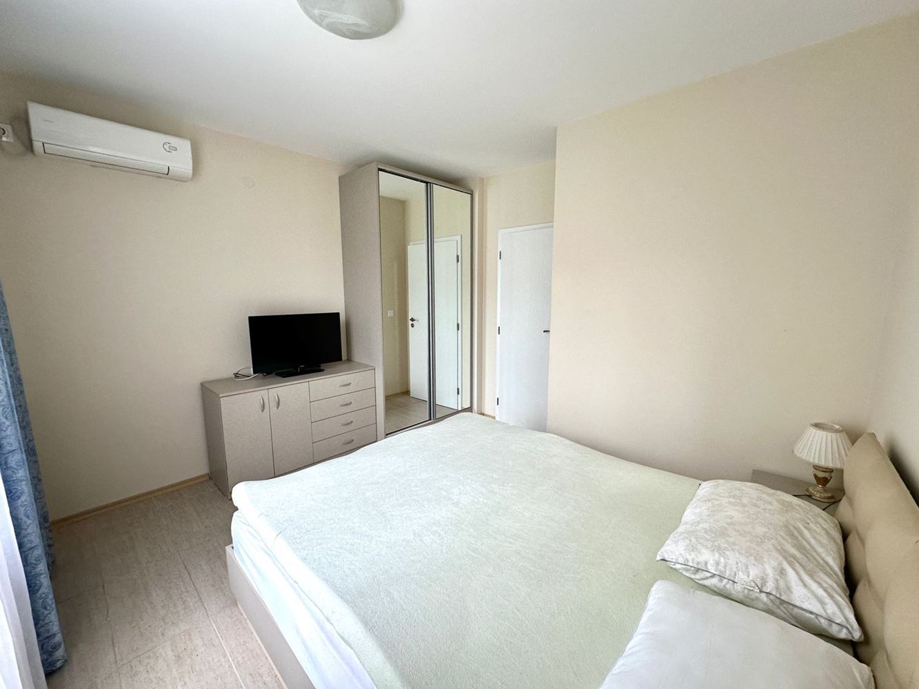 Gemütliche Zweizimmerwohnung nur wenige Meter vom Kavatsi-Strand entfernt – Komfort, Ruhe und mediterranes Ambiente am Meer
