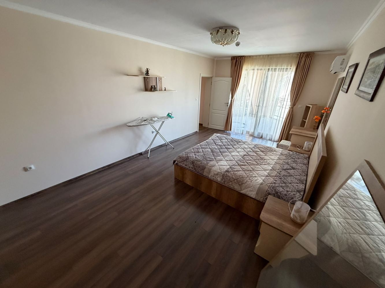 Geräumige 2-Zimmer-Wohnung mit Panoramablick auf das Meer in einem luxuriösen First-Line-Komplex in Nessebar