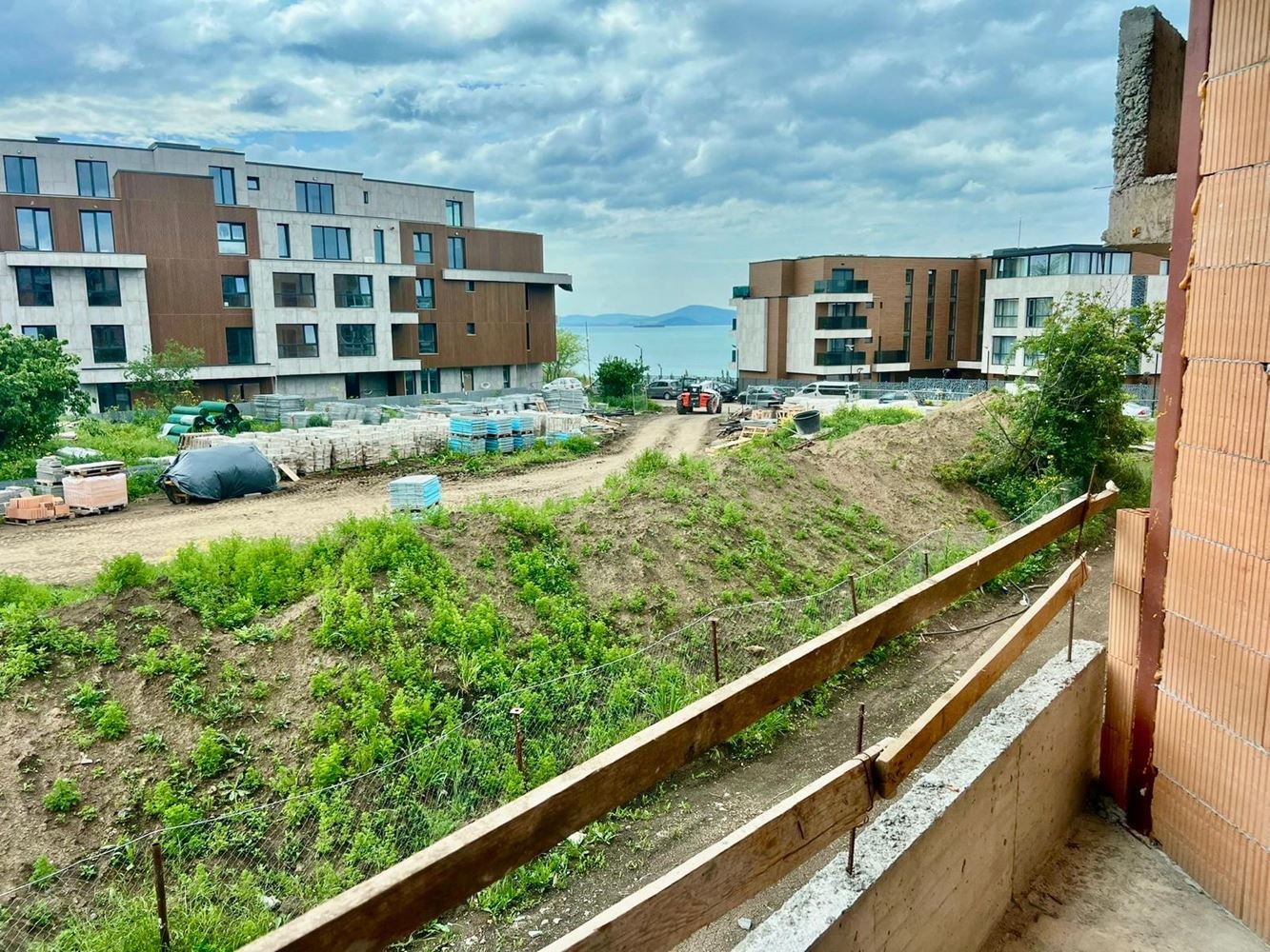 100 Meter vom Meer entfernt in Sarafovo – neues Studio in einer Anlage mit großzügigen Grünflächen