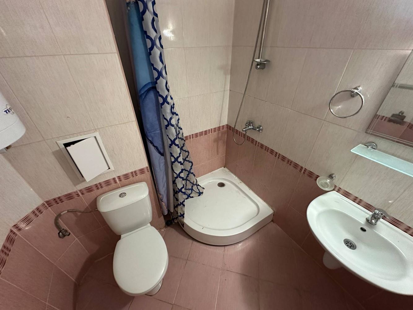 Großzügige 2-Zimmer-Wohnung in einer ruhigen und grünen Wohnanlage mit Pool in Sonnenstrand