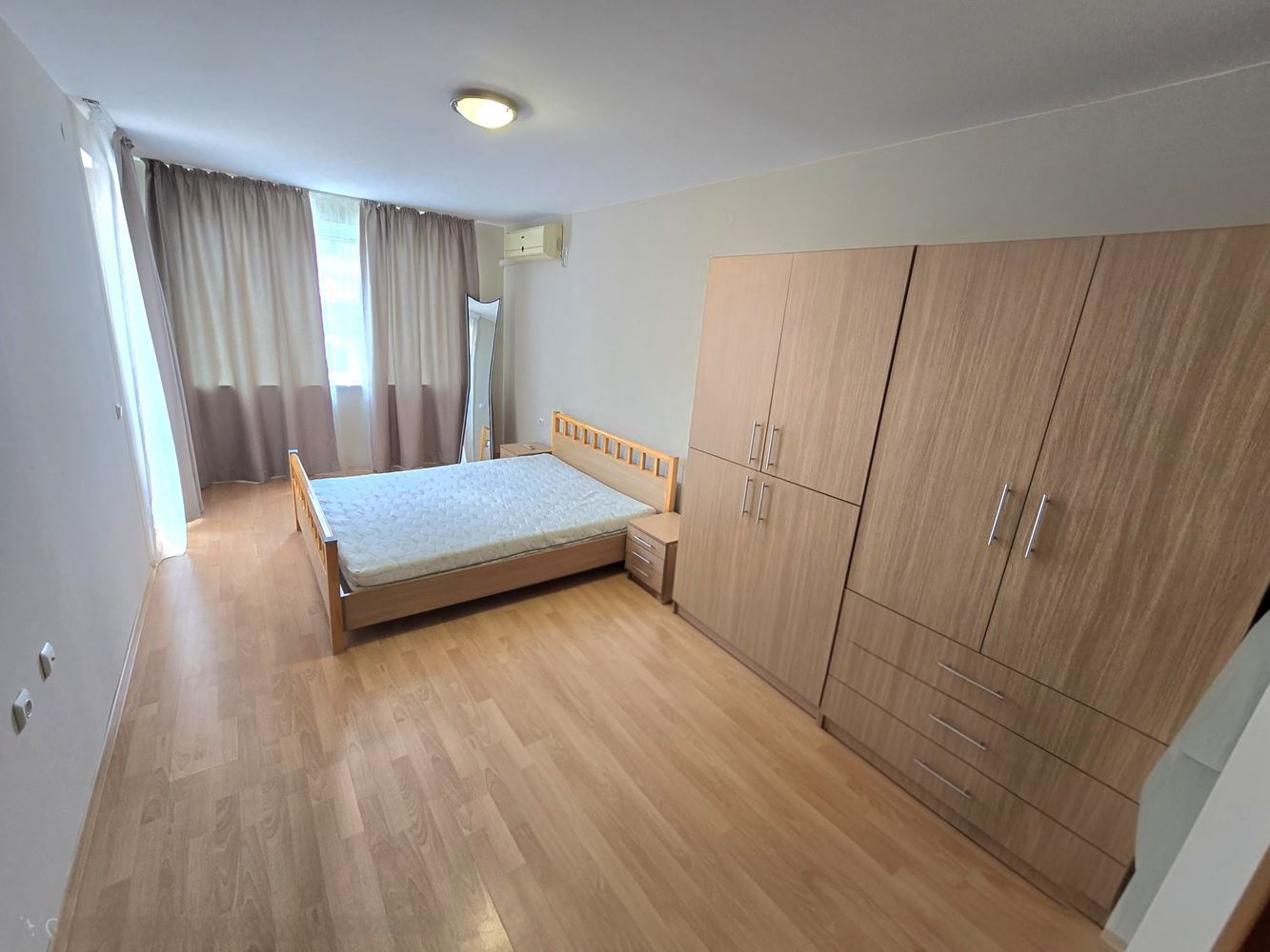 Wunderschöne 2-Zimmer-Wohnung in Sveti Vlas mit Meerblick – hervorragende Investition nur wenige Schritte vom Strand entfernt