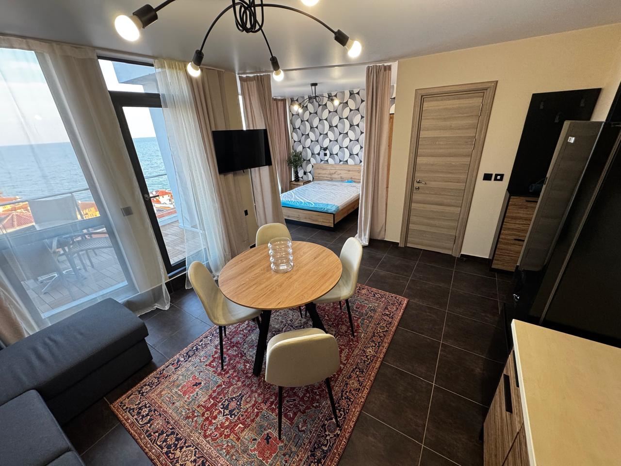 Studio mit Panoramablick auf das Meer, nur 50 Meter vom Strand entfernt in Sweti Wlas