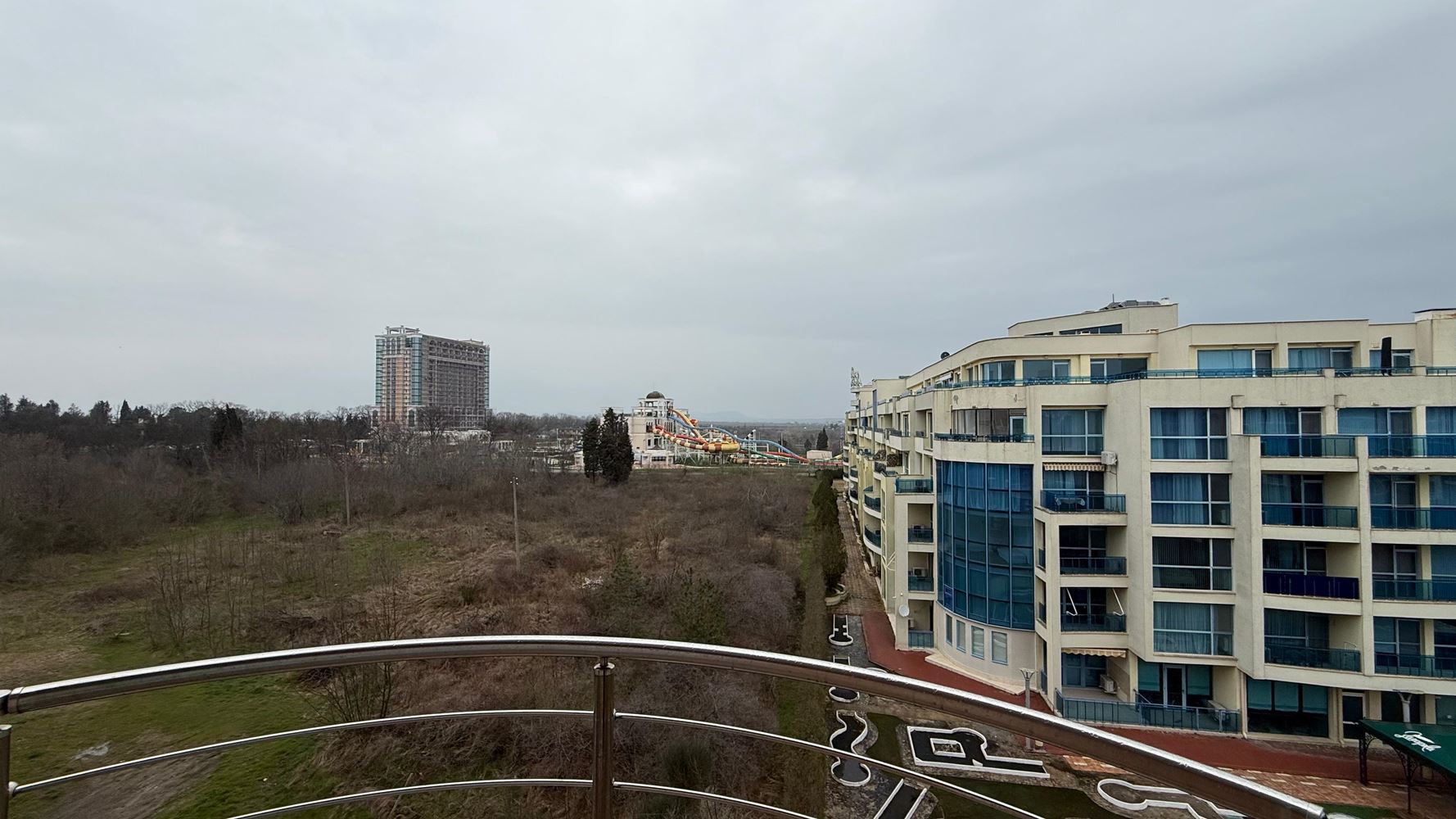 Geräumige und moderne Ein-Zimmer-Wohnung mit allen Annehmlichkeiten in Pomorie
