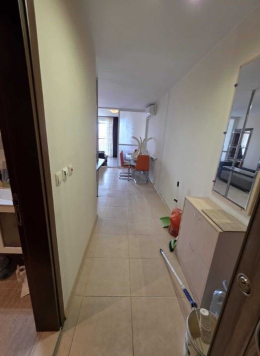 Geräumige Wohnung mit zwei Schlafzimmern und Meerblick in Ravda