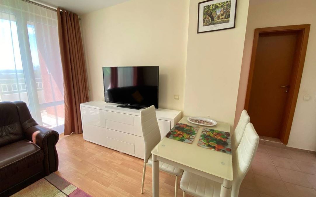 Geräumige Wohnung mit einem Schlafzimmer in einem modernen Komplex in Sonnenstrand – Komfort, Grünflächen und Annehmlichkeiten für Bewohner
