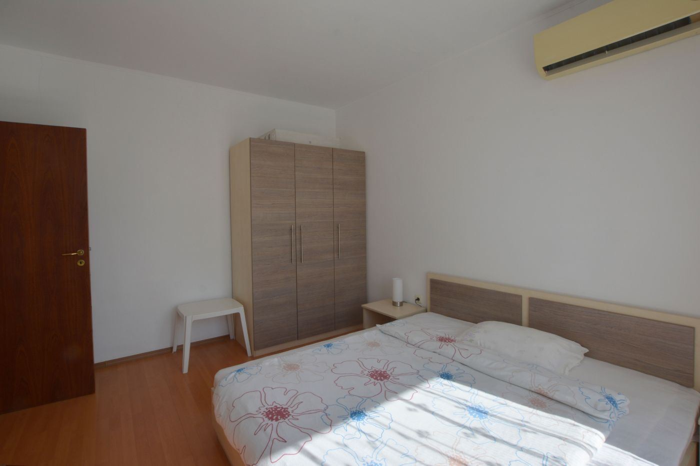 2-Zimmer-Wohnung nur 100 Meter vom Strand in Sonnenstrand entfernt – Top-Lage und ausgezeichnete Investition