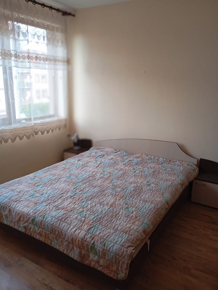 Voll möblierte Ein-Zimmer-Wohnung 200 m vom Strand in Ravda entfernt – Ruhe, Grün und Komfort in einer kleinen Anlage