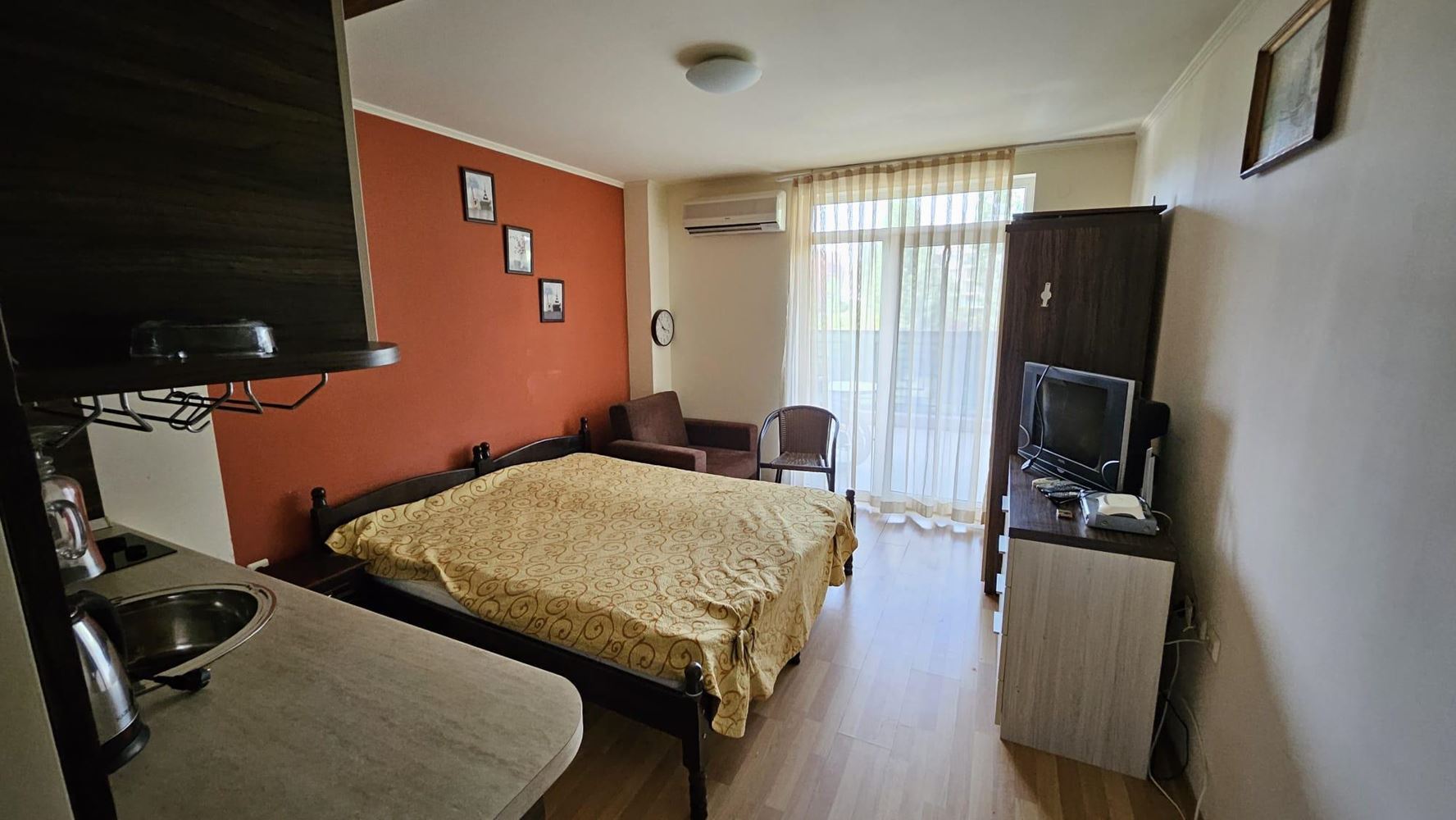 Gemütliches Studio in einer modernen Anlage in Sunny Beach mit Pool und Fitness, nur wenige Gehminuten vom Strand entfernt