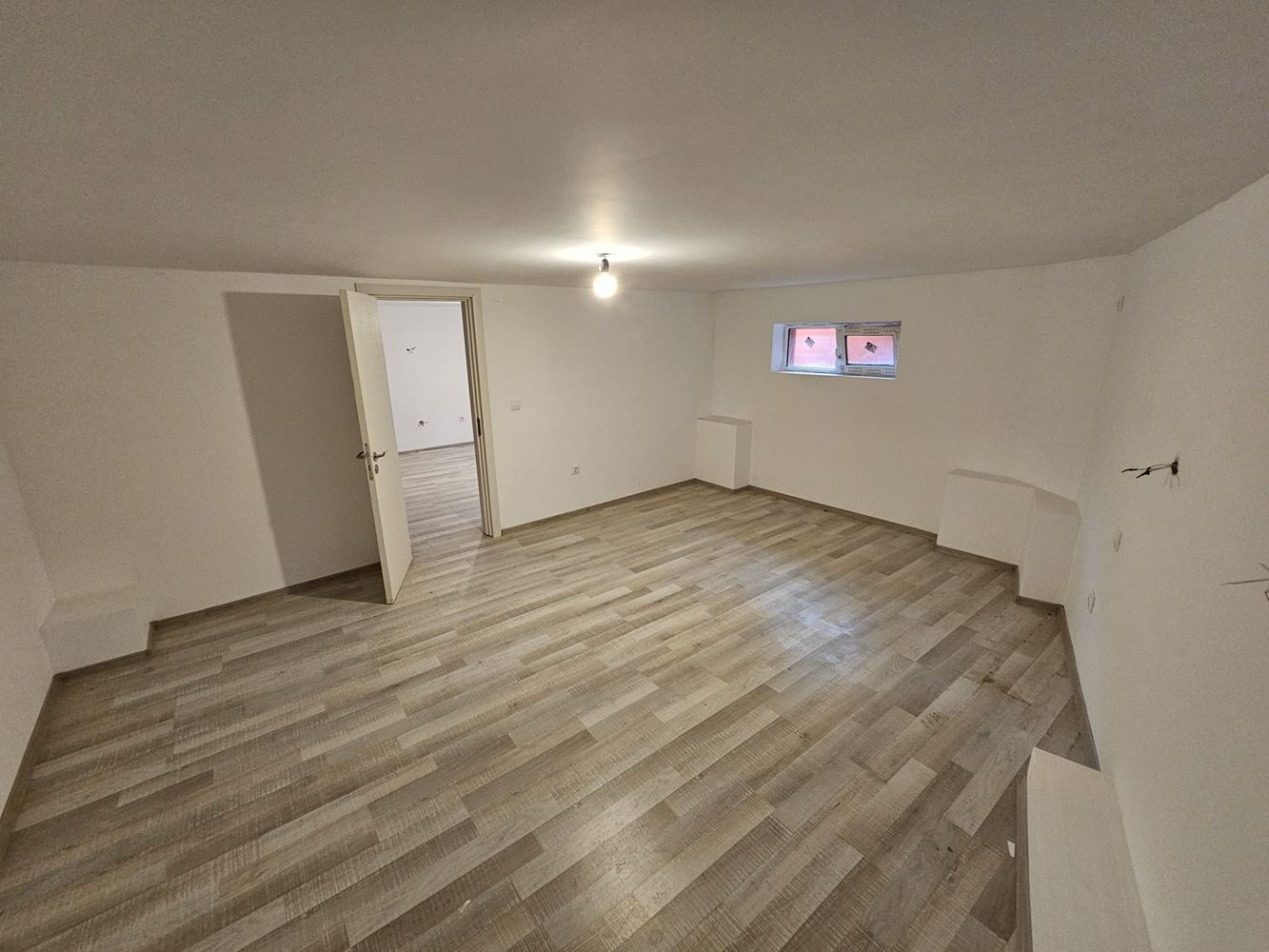 Ein-Zimmer-Wohnung in Sveti Vlas – heller Souterrain, bezugsfertig, keine Wartungsgebühr