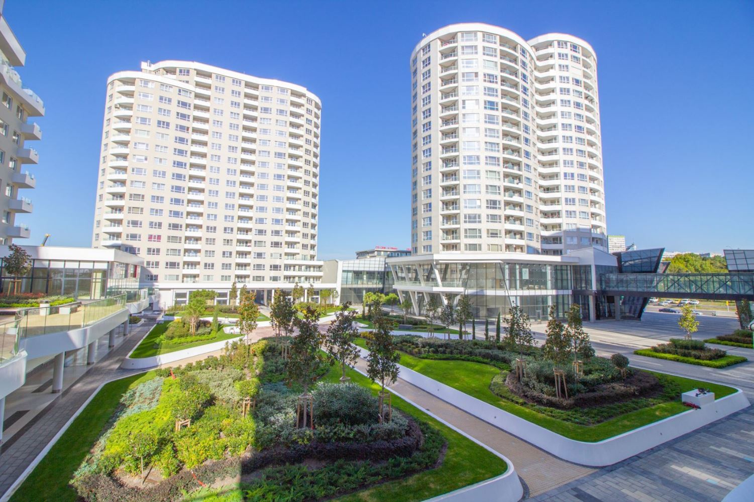 Geräumige Wohnung mit zwei Schlafzimmern und wunderschönem Seeblick in einer prestigeträchtigen Wohnanlage in Burgas
