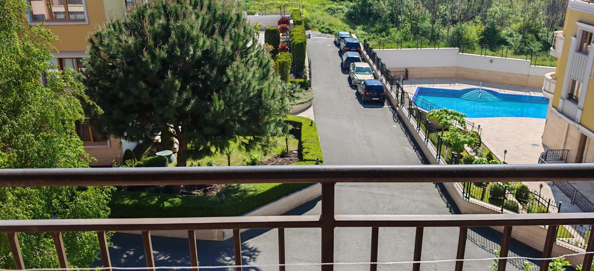 Möblierte Zweizimmerwohnung mit teilweisem Meerblick und ausgezeichneter Infrastruktur