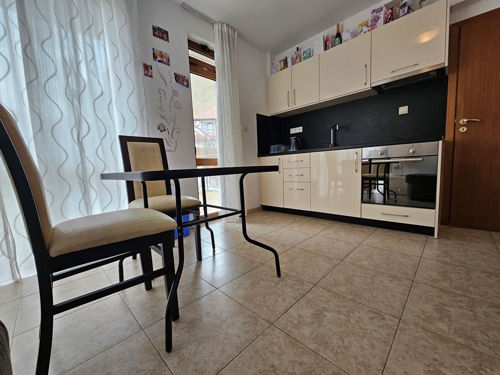 Zweizimmerwohnung mit Meeresatmosphäre im Herzen von Sveti Vlas
