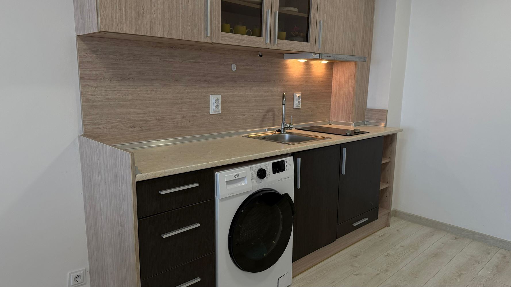 Geräumige und moderne Ein-Zimmer-Wohnung mit allen Annehmlichkeiten in Pomorie