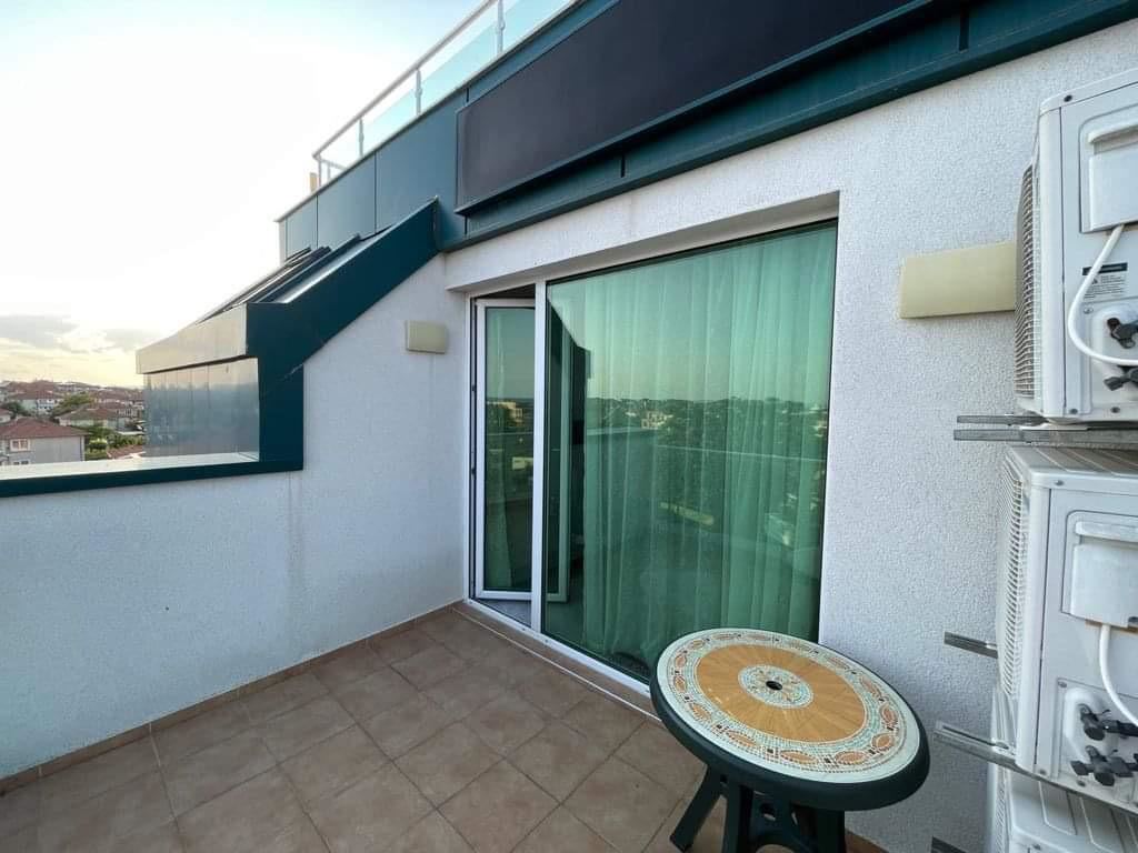 Panoramawohnung mit zwei Schlafzimmern und Meerblick in Ravda – Licht, Raum und niedrige Wartungsgebühr