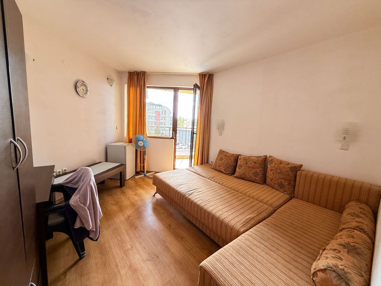 Sonnenstrand: Gemütliche 2-Zimmer-Wohnung mit niedriger Wartungsgebühr