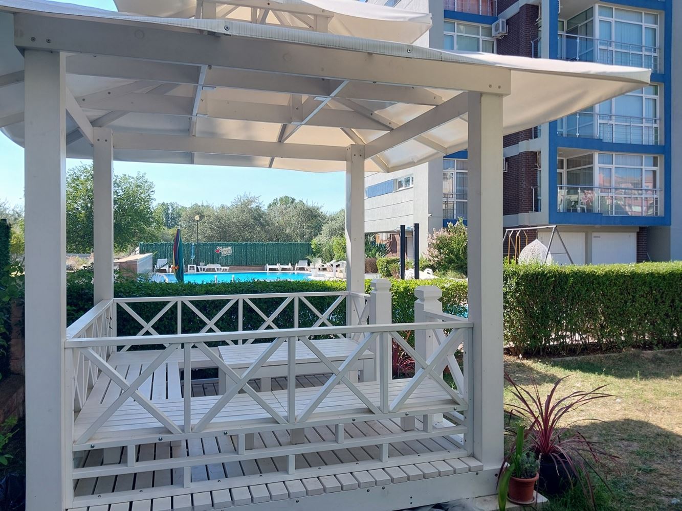 Ruhige Lage nahe dem Cacao Beach: 2-Zimmer-Wohnung mit zwei Terrassen im südlichen Teil von Sonnenstrand 