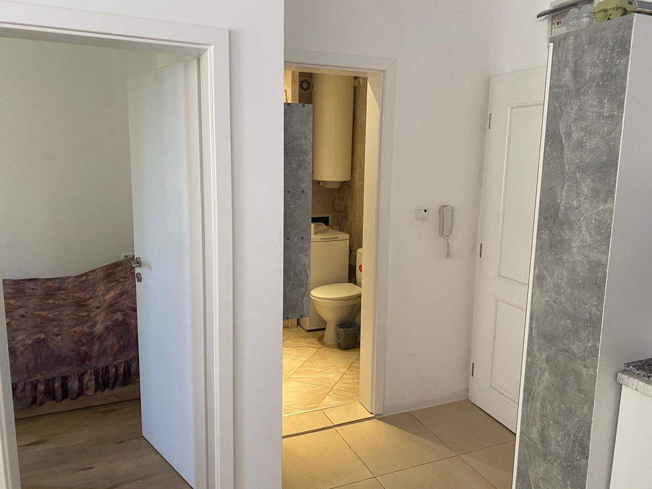 2-Zimmer-Wohnung in Pomorie – möbliert, mit Garten und ausgezeichneter Lage