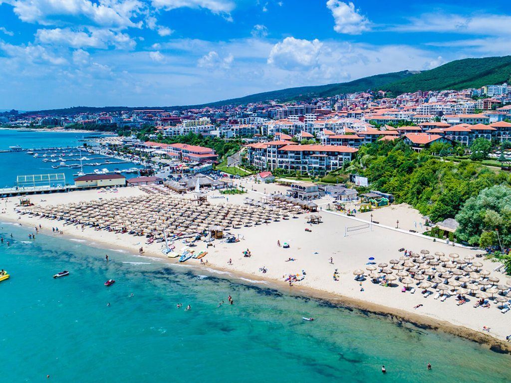 Frontale Meerespanorama in erster Meereslinie – 3-Zimmer-Wohnung in Sveti Vlas mit außergewöhnlicher Lage