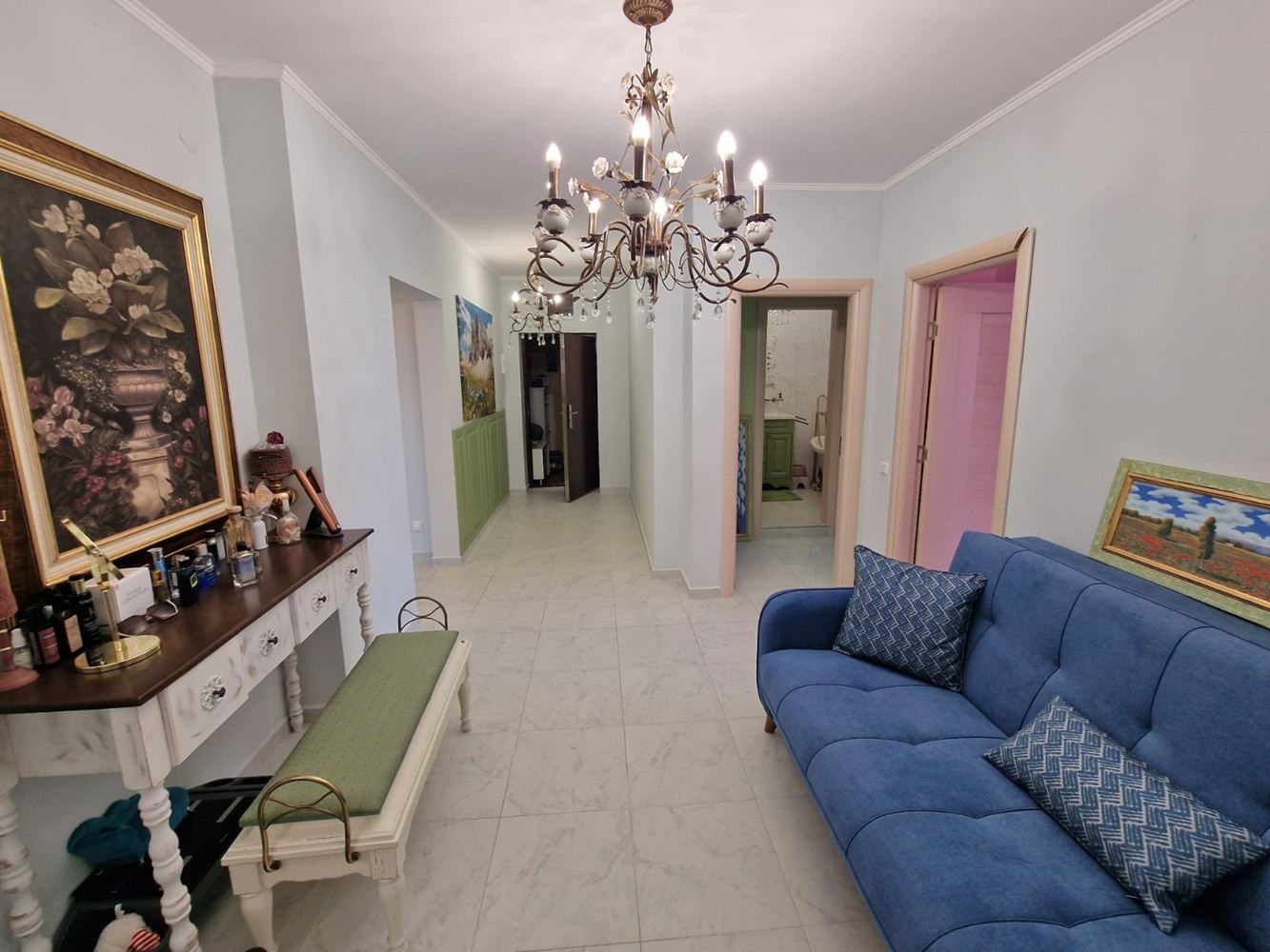 Exklusive Wohnung mit drei Schlafzimmern – höchster Wohnstandard und diskreter Luxus
