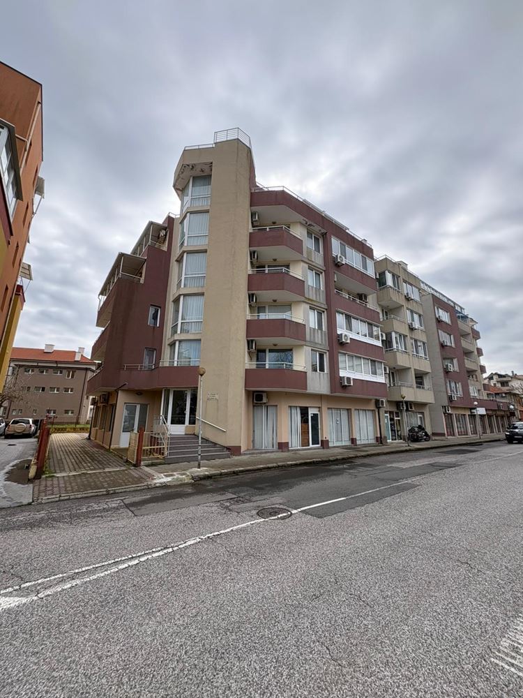 Möbliertes Studio in Pomorie – ausgezeichnete Lage, 400 m vom Meer und Stadtzentrum entfernt