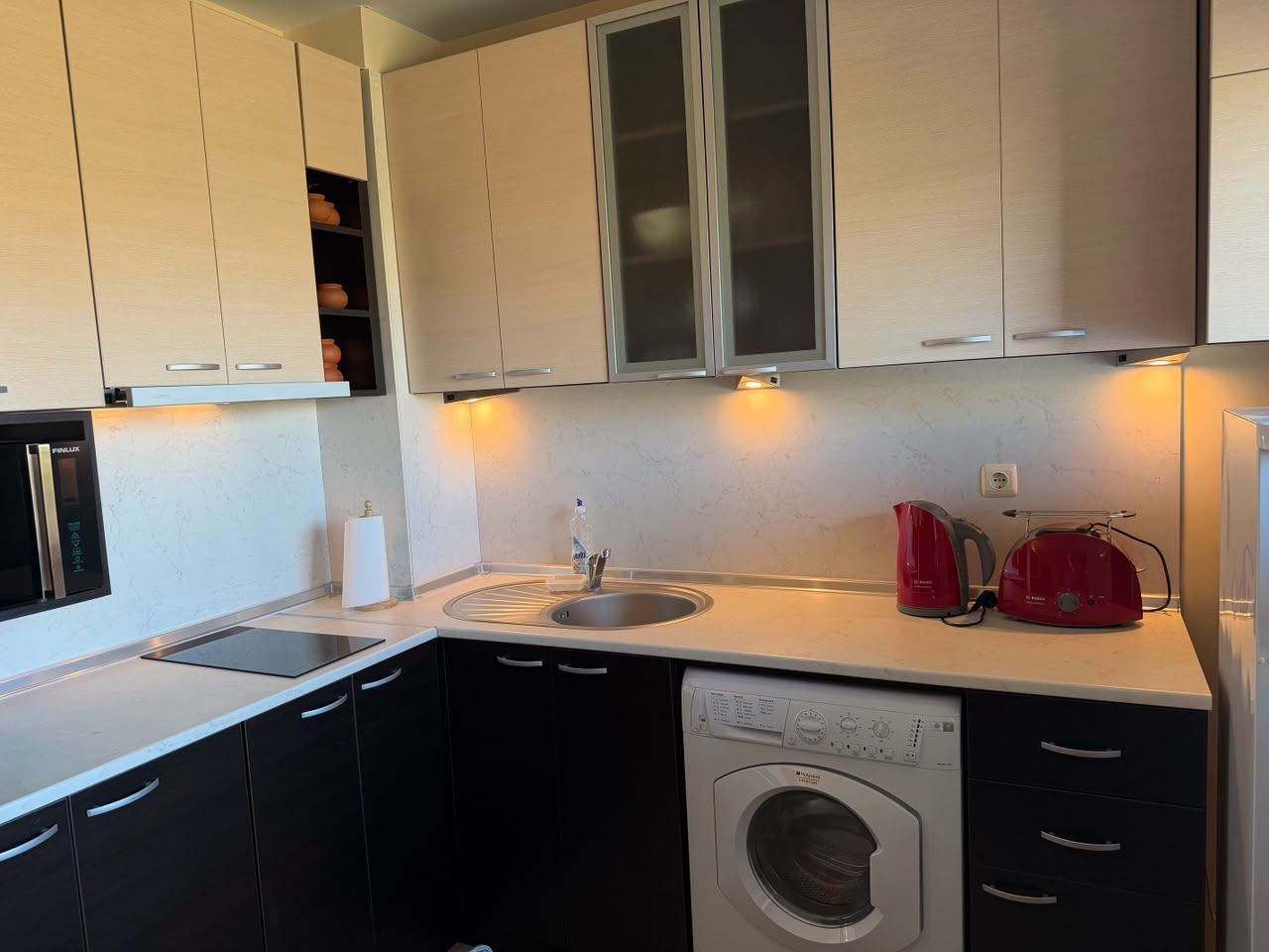Gemütliche Wohnung mit einem Schlafzimmer in Ravda in einer Wohnanlage – bezugsfertig