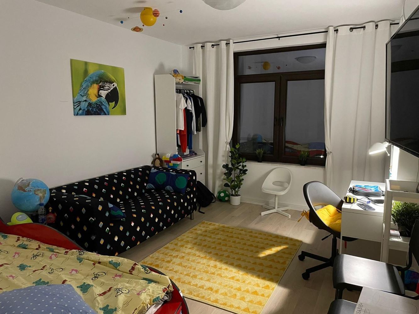 Geräumige Fünfzimmerwohnung mit Meerpanorama in Pomorie – Komfort, Stil und Funktionalität für eine große Familie