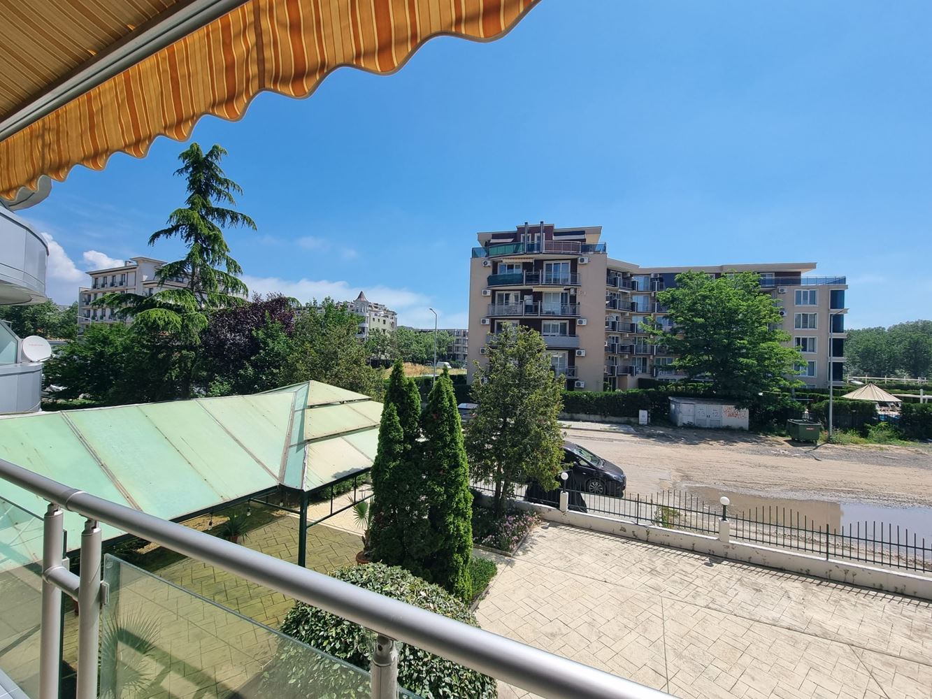 Möblierte Wohnung mit einem Schlafzimmer in Sunny Beach – funktionale Immobilie mit Ausstattung und niedriger Instandhaltungsgebühr