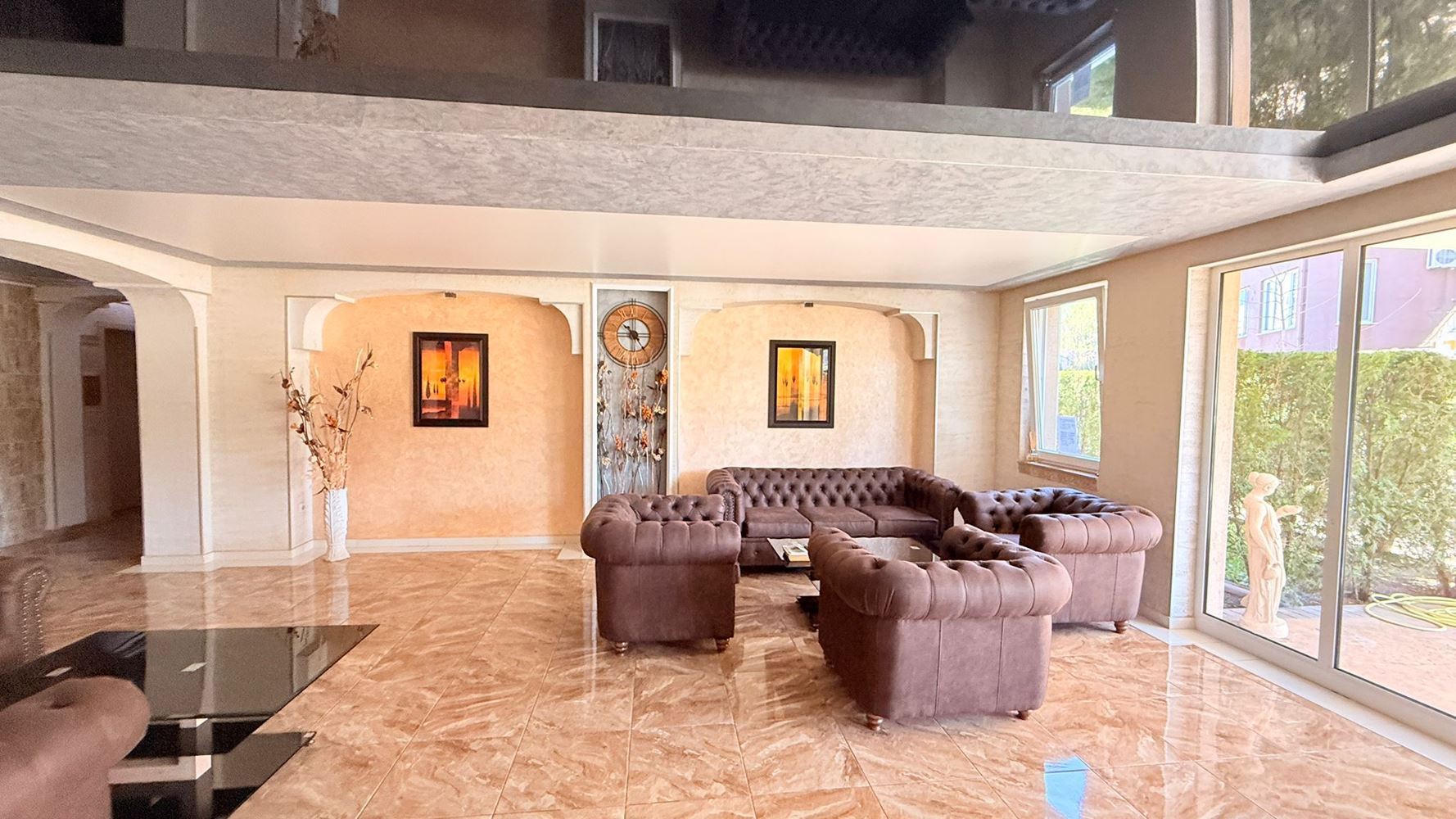 Luxuriöse Maisonette-Wohnung mit drei Schlafzimmern im Herzen von Sonnenstrand – Raum, Stil und Komfort auf zwei Ebenen