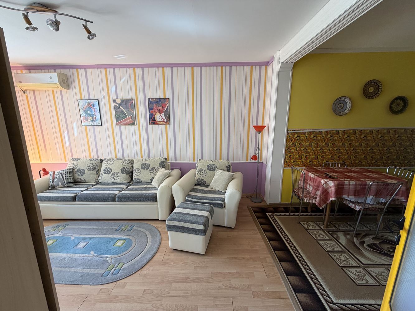 Zweizimmerwohnung mit großzügiger Terrasse und Meerblick in Sveti Vlas – 300 Meter vom Strand entfernt