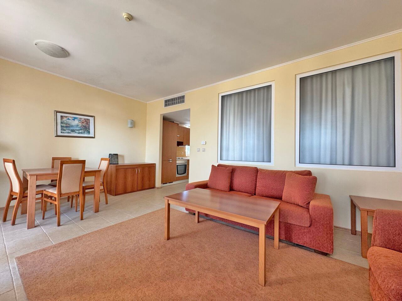 Exklusive Ein-Schlafzimmer-Wohnung in erster Meereslinie in Pomorie – Luxus, Prestige und eine Investition mit sofortiger Rendite