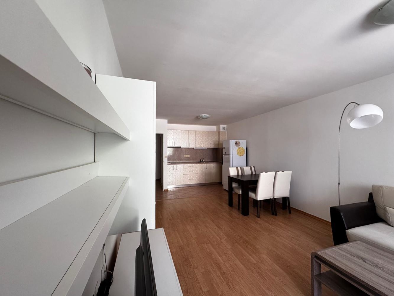 Geräumige Wohnung mit einem Schlafzimmer in Pomorie – mit großer Terrasse und ausgezeichnetem Investitionspotenzial