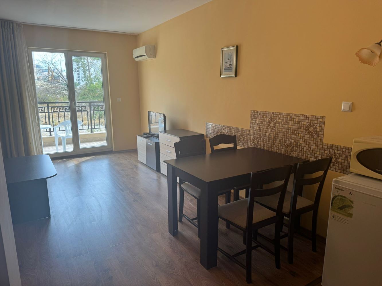 Geräumige 2-Zimmer-Wohnung in einem eleganten Komplex am Sonnenstrand