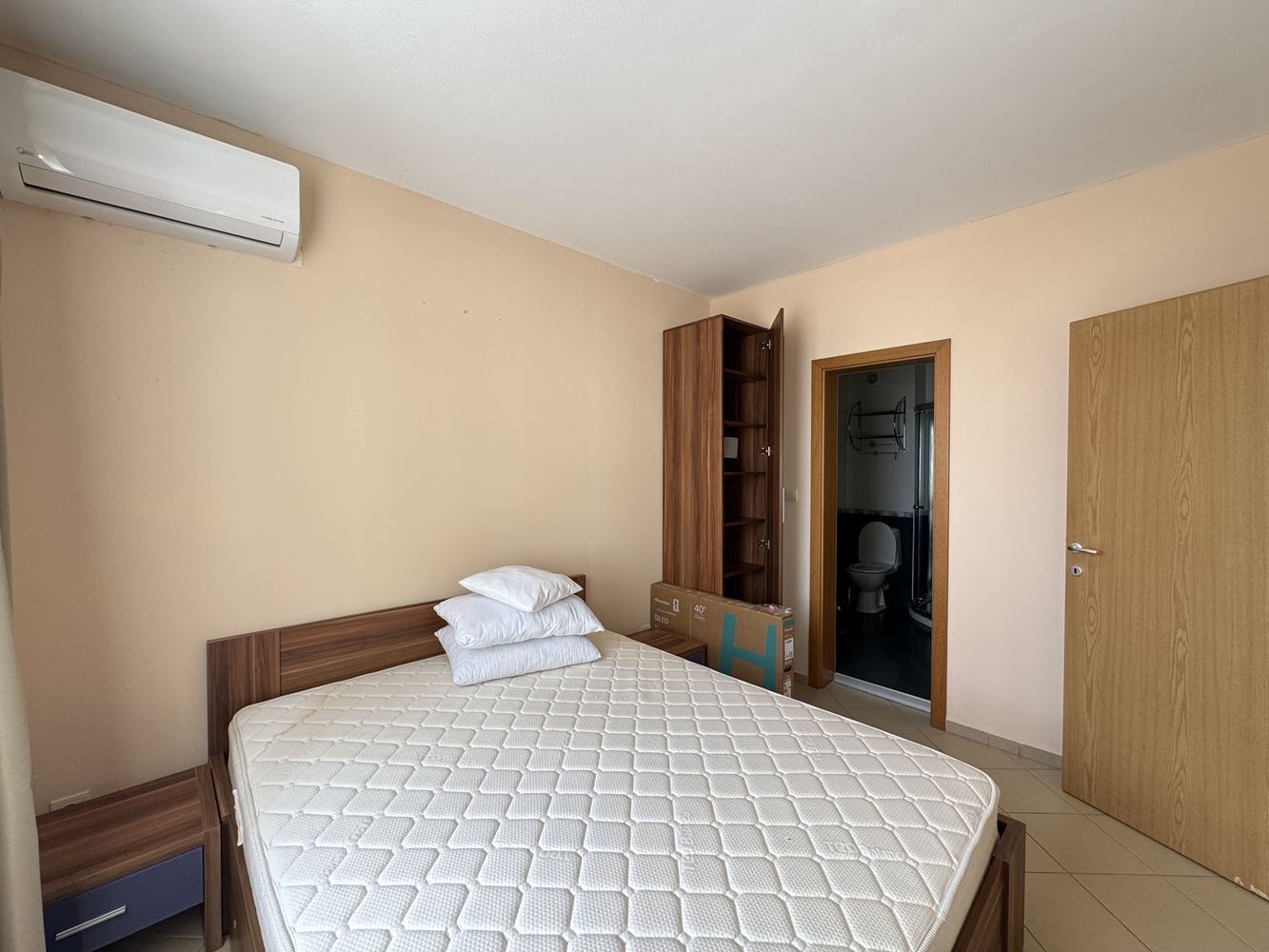 Geräumige 3-Zimmer-Wohnung in erster Meereslinie in Sveti Vlas – Meer- und Poolblick