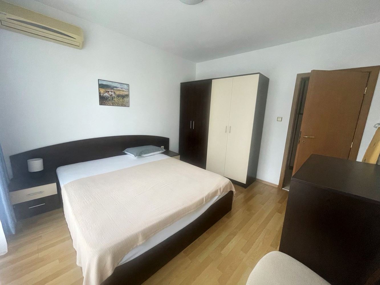 Zwei-Zimmer-Wohnung (Wohnung mit einem Schlafzimmer) mit direktem Zugang zum Pool in einer Anlage in Sveti Vlas