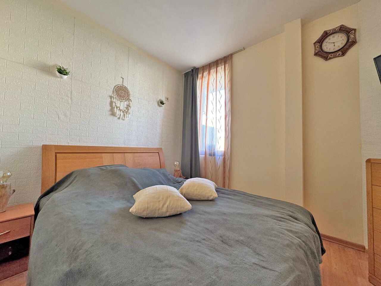 2-Zimmer-Wohnung in einem Komplex mit maritimer Atmosphäre in erster Meereslinie in Sweti Wlas