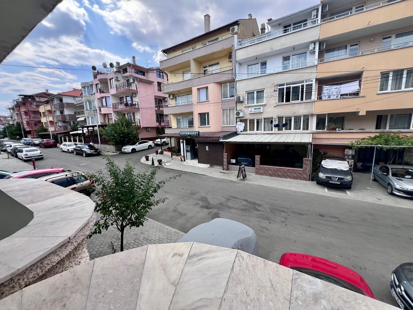 Direkt am Meer in Ravda – Maisonette mit zwei Schlafzimmern, Meerblick und eigenem Stellplatz