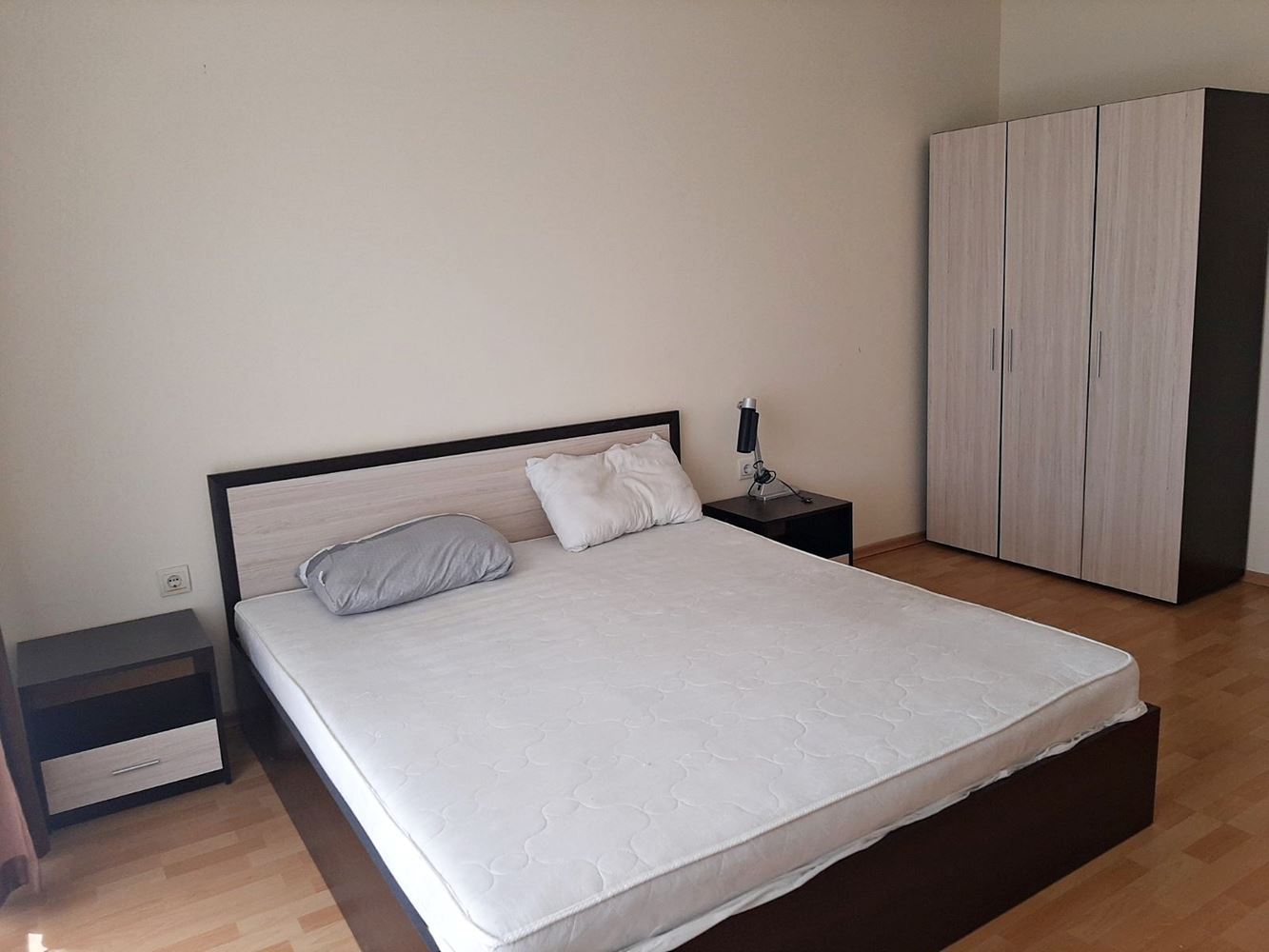 Geräumige 2-Zimmer-Wohnung mit Poolblick in Sonnenstrand