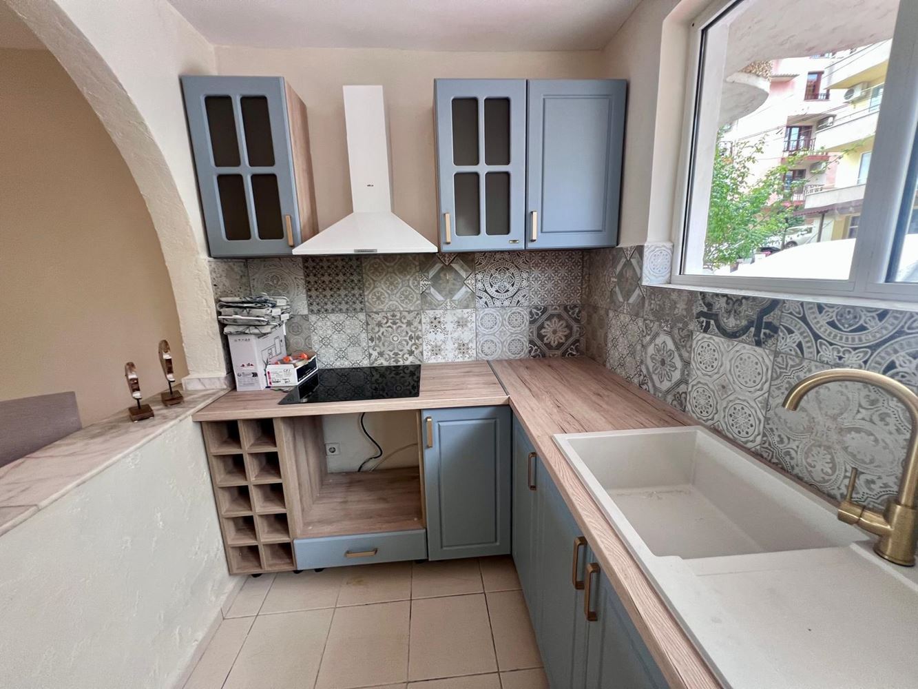 Direkt am Meer in Ravda – Maisonette mit zwei Schlafzimmern, Meerblick und eigenem Stellplatz