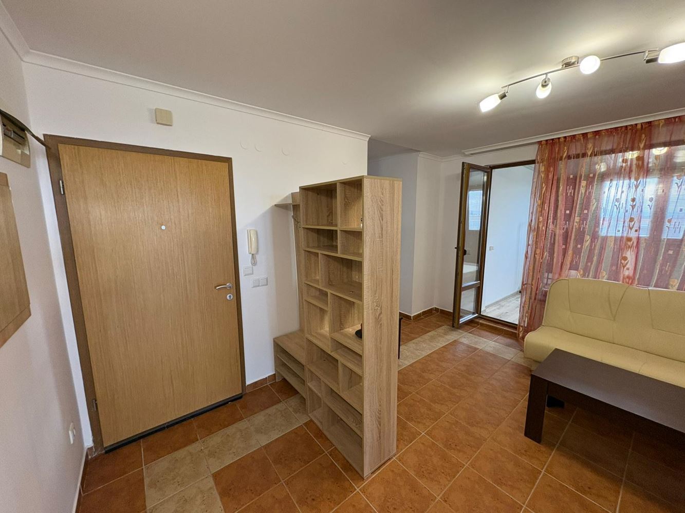 Pomorie – Geräumige Wohnung mit 2 Schlafzimmern in erster Linie mit Meerblick und niedriger Wartungsgebühr