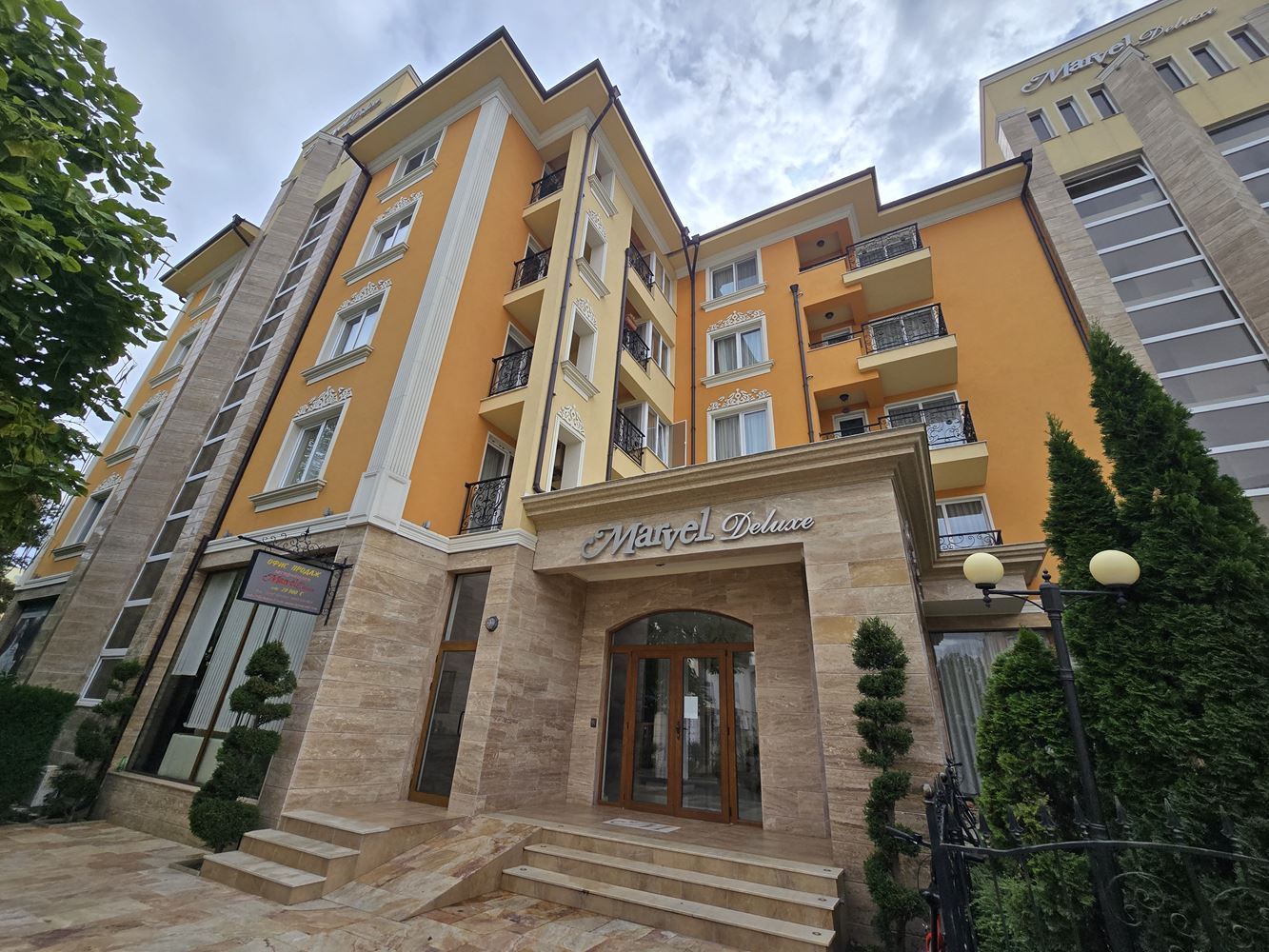 Zweizimmerwohnung in Sonnenstrand – neues luxuriöses Interieur, Panoramablick und hervorragende Investitionsmöglichkeit