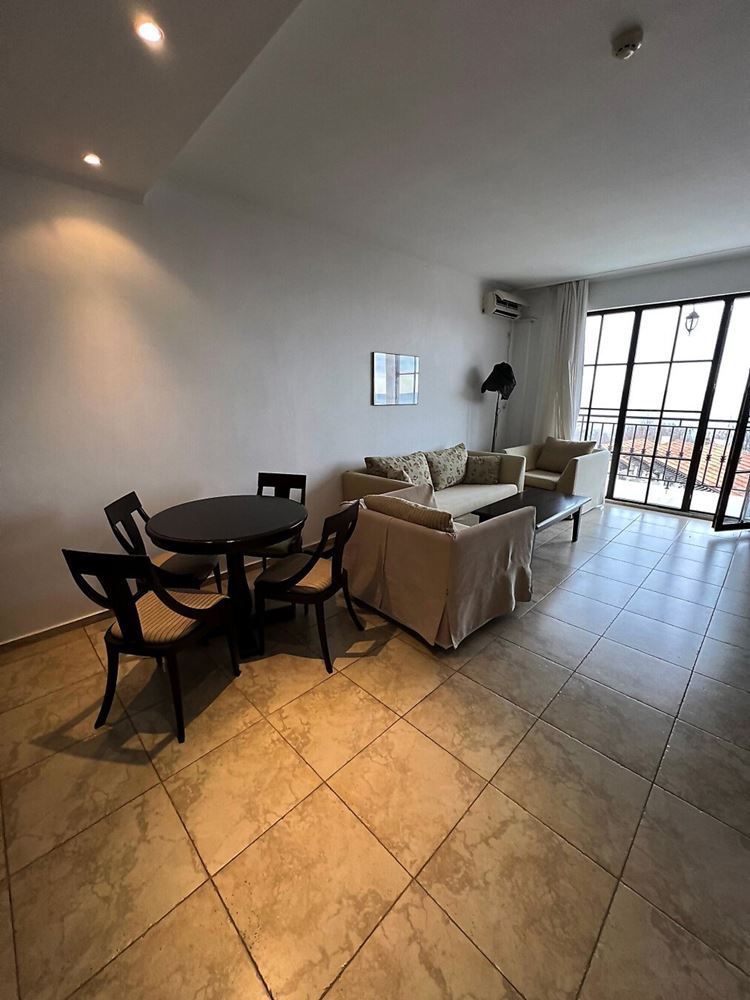 Drei-Zimmer-Wohnung mit Panoramablick auf das Meer und den Pool – erste Meereslinie in Obzor!