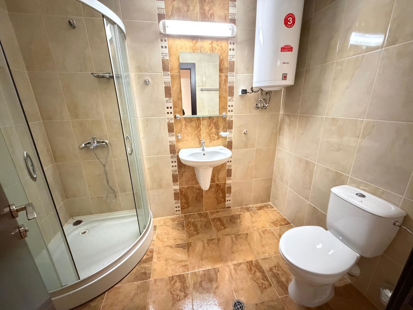 Apartment mit zwei Schlafzimmern und Poolblick in Nessebar – Raum, Komfort und ausgezeichnete Lage nur 300 Meter vom Meer entfernt