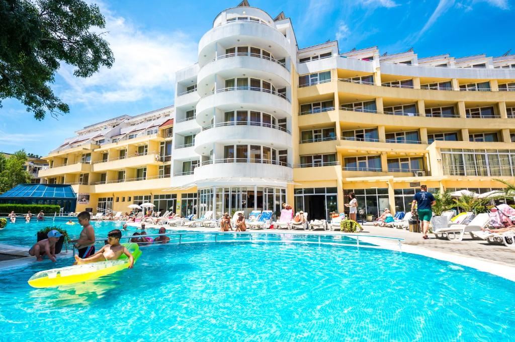 Geräumige Zweizimmerwohnung im Herzen von Sunny Beach – eine ausgezeichnete Investition