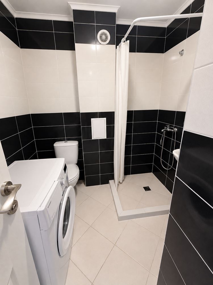 3-Zimmer-Wohnung mit zwei Schlafzimmern und zwei Terrassen in einer ruhigen Anlage in Sonnenstrand