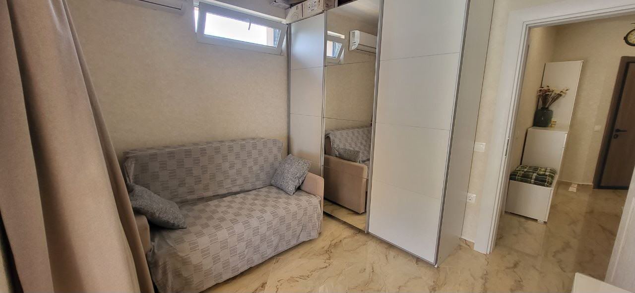 Drei-Zimmer-Wohnung mit zwei Schlafzimmern und großer Panoramaterrasse in einer stilvollen Wohnanlage in Sonnenstrand